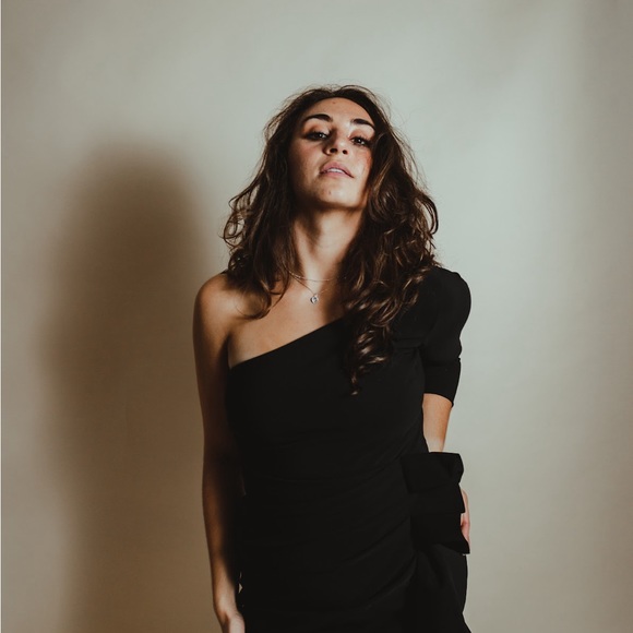 Meet your Posher, Devora - Picture 9 of 13